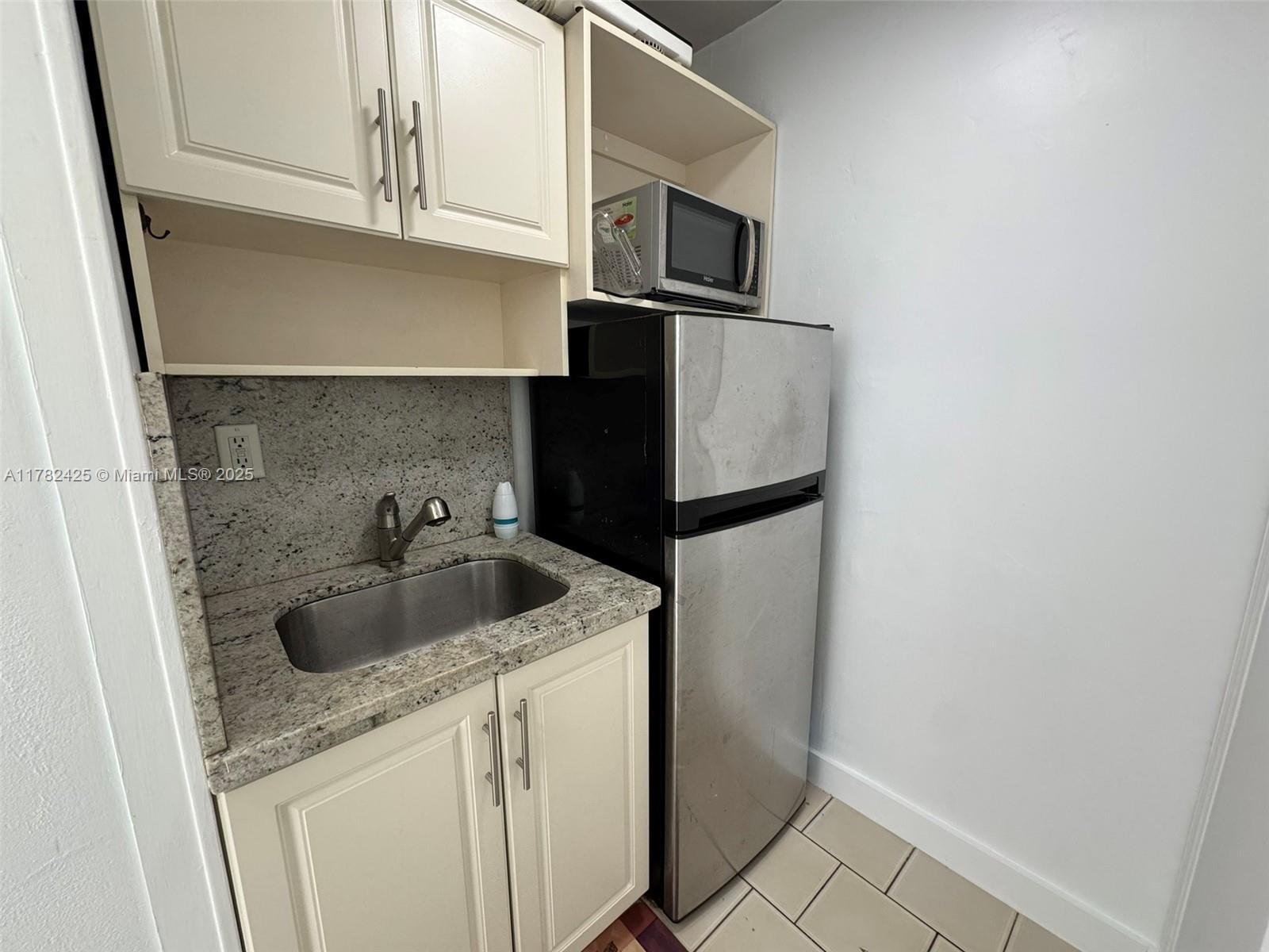 8520 SW 29th St # B, Miami FL 33155 photo 4
