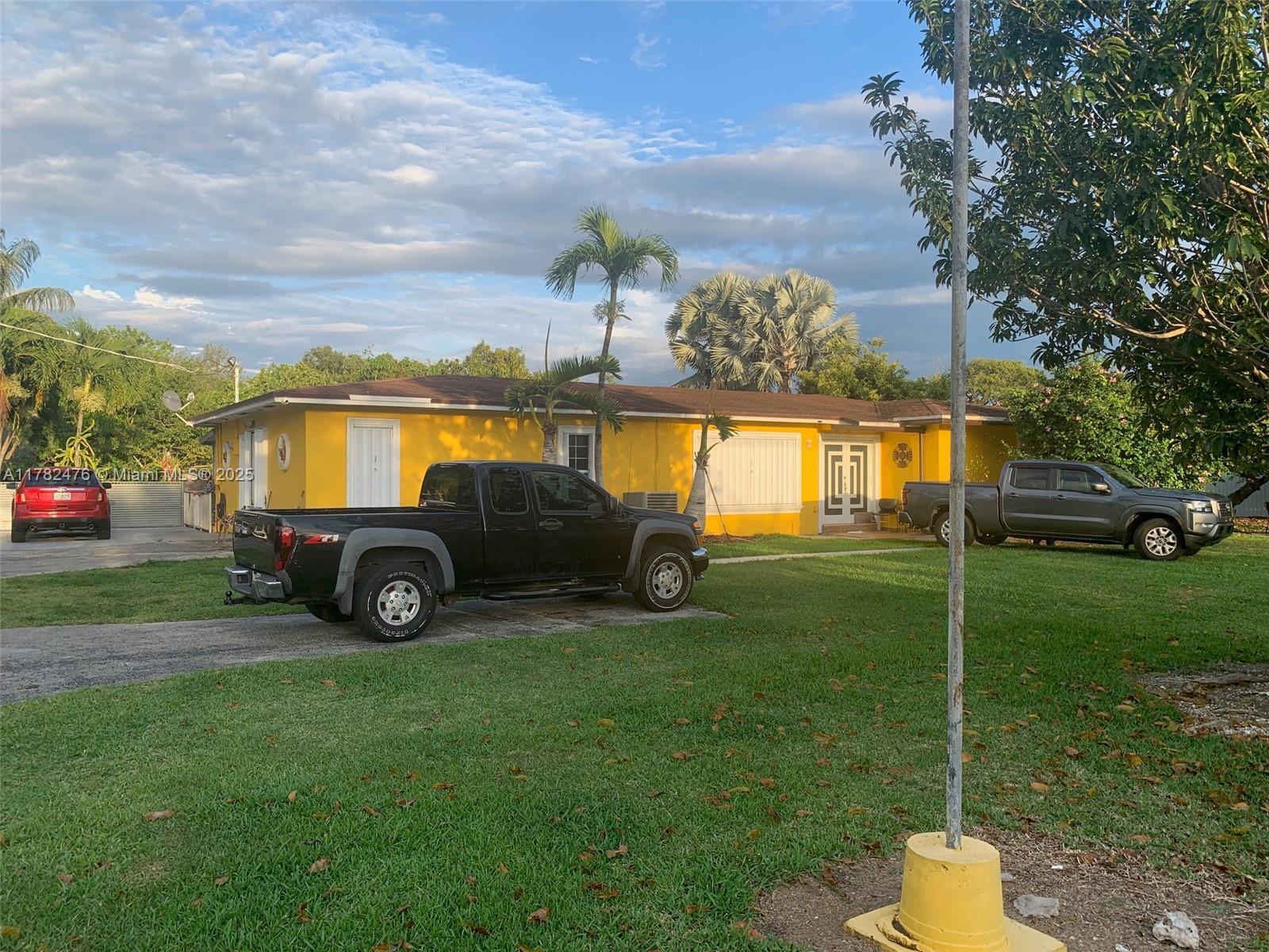 24105 SW 124th Ave, Homestead FL 33032 photo 4