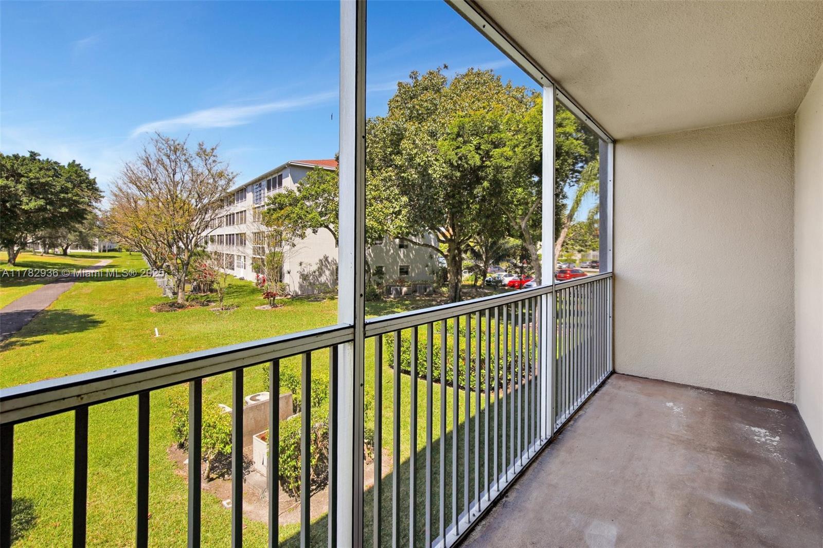 300 SW 134th Way # 212E, Pembroke Pines FL 33027