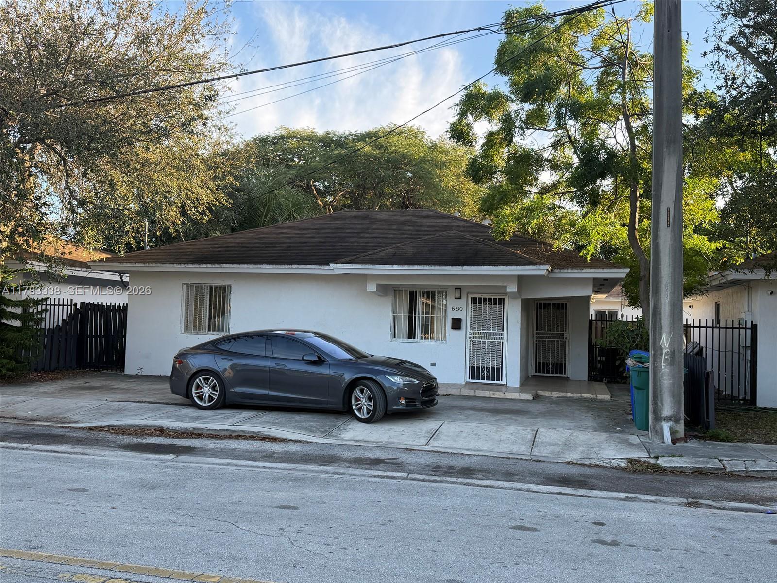 580-590 NW 58th St, Miami FL 33127 photo 2