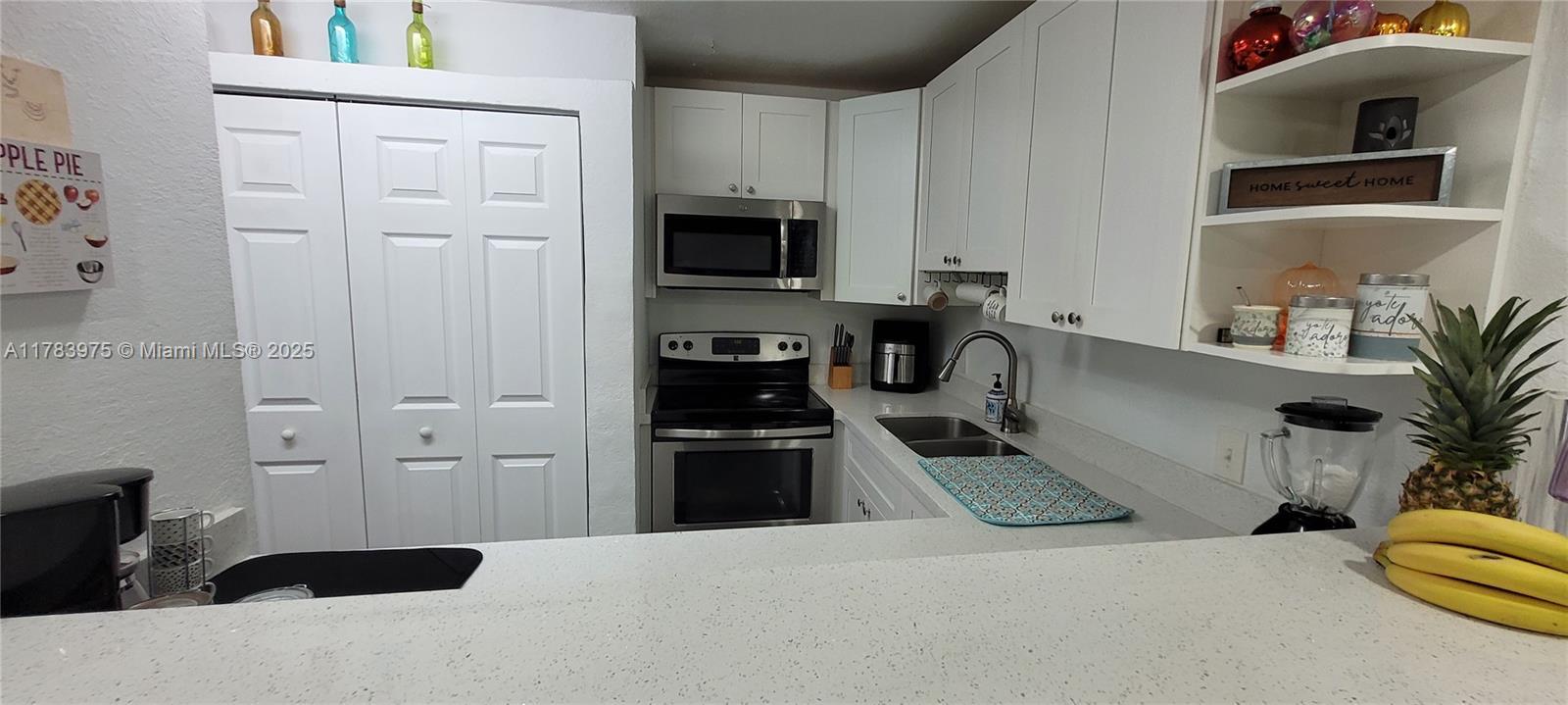 20007 SW 123rd Dr, Miami FL 33177 photo 3