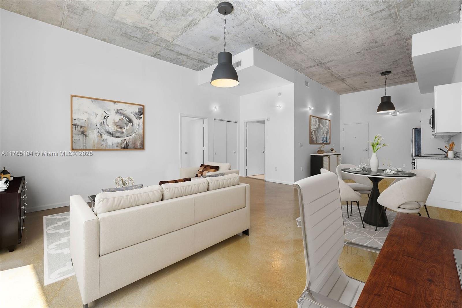 2001 Meridian Ave # 412, Miami Beach FL 33139 photo 2