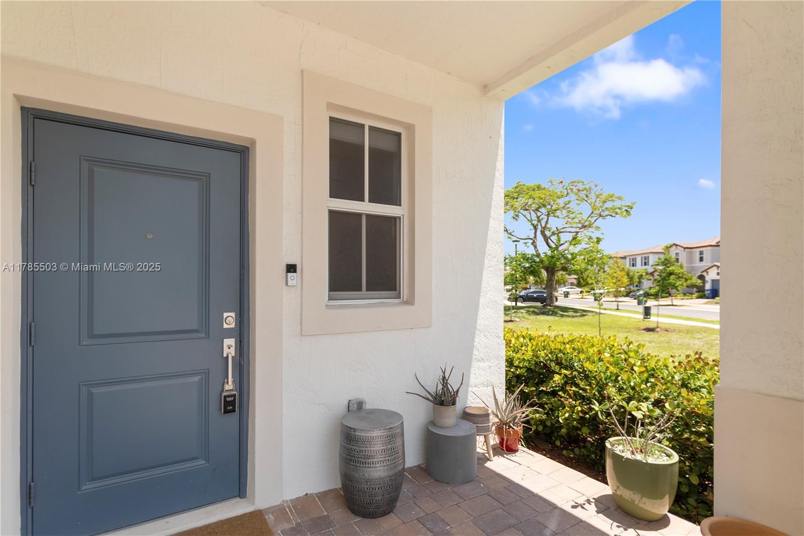 2453 NW 131st Cir, Miami FL 33167 photo 2