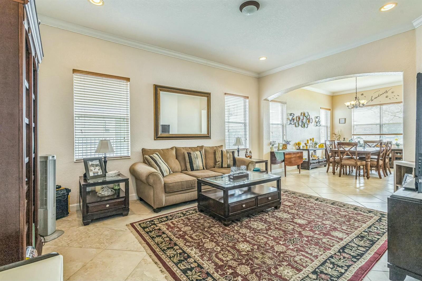 694 Cresta Circle, West Palm Beach FL 33413 photo 5
