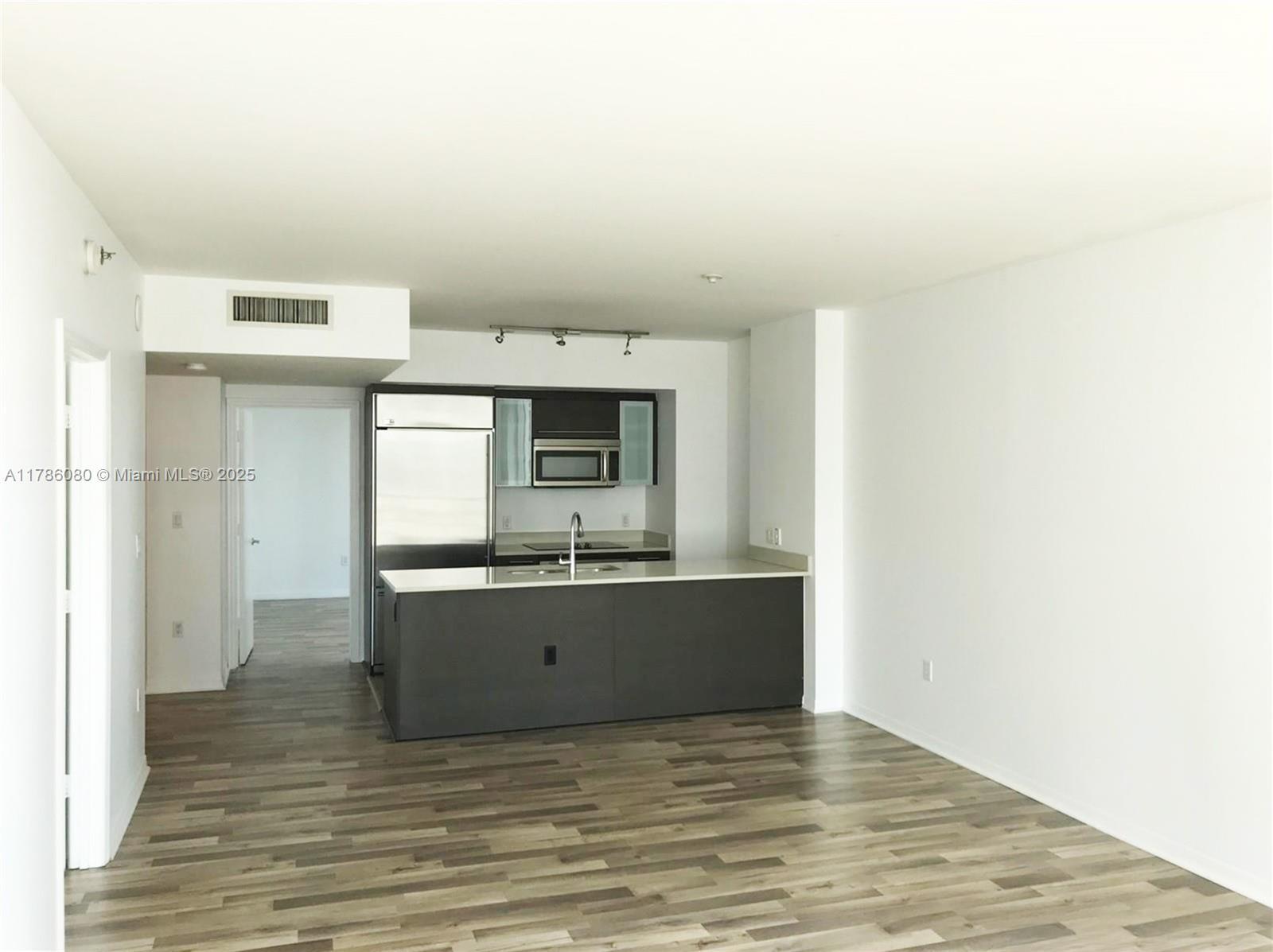 55 SE 6th St # 1610, Miami FL 33131 photo 3