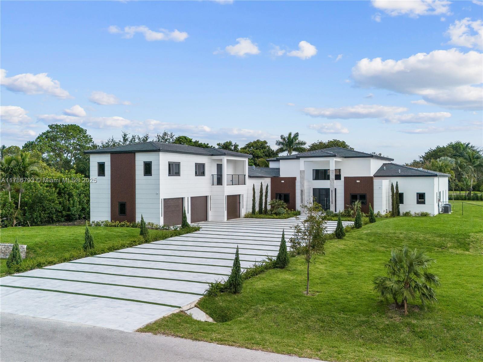 11570 NW 12th St, Plantation FL 33323 photo 3