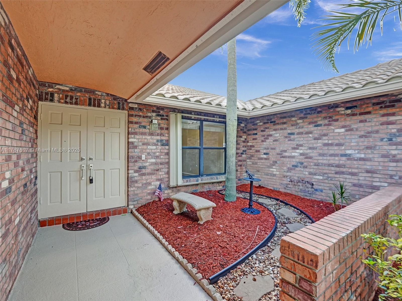 9005 NW 49th Ct, Coral Springs FL 33067 photo 3