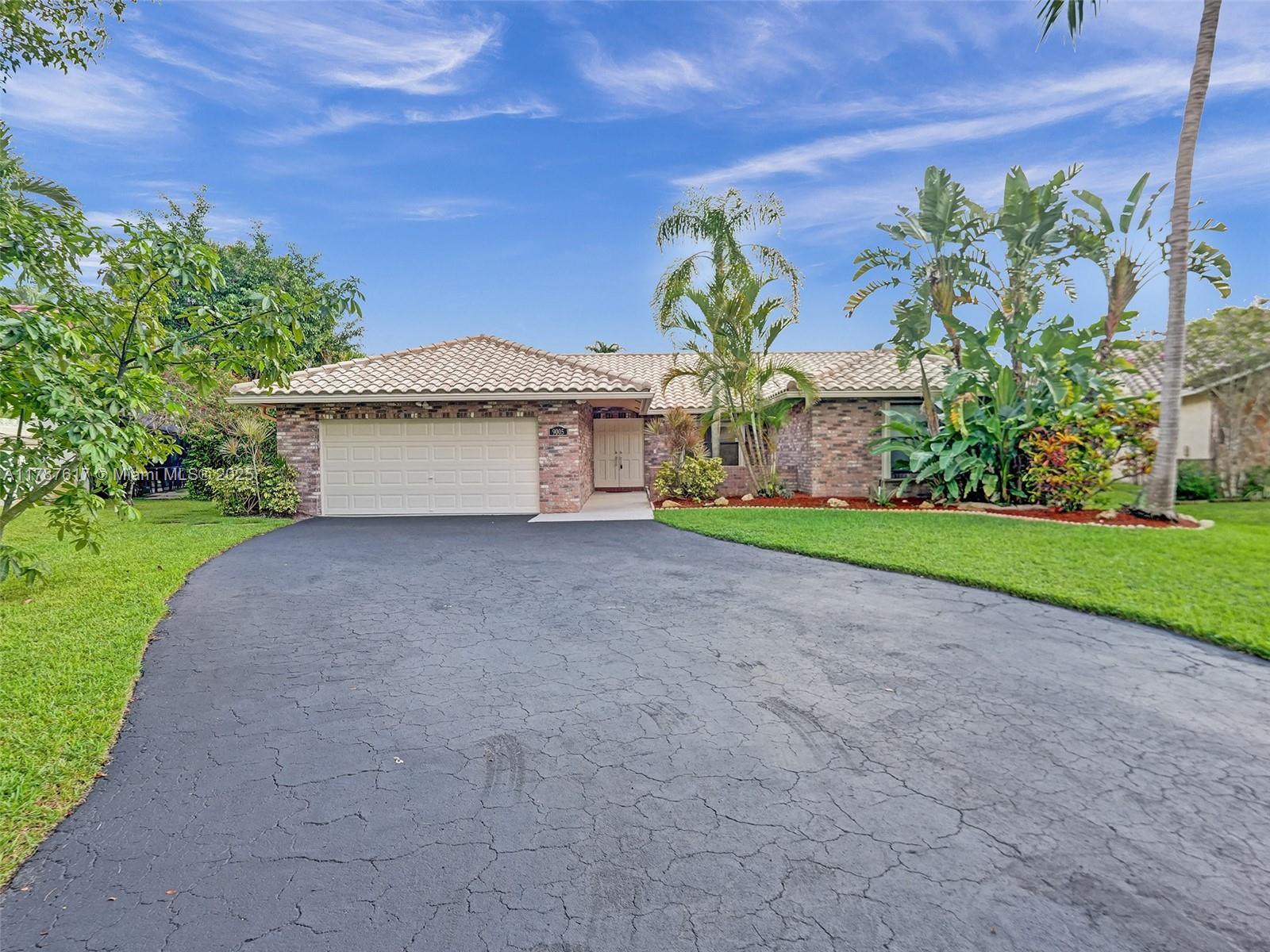 9005 NW 49th Ct, Coral Springs FL 33067