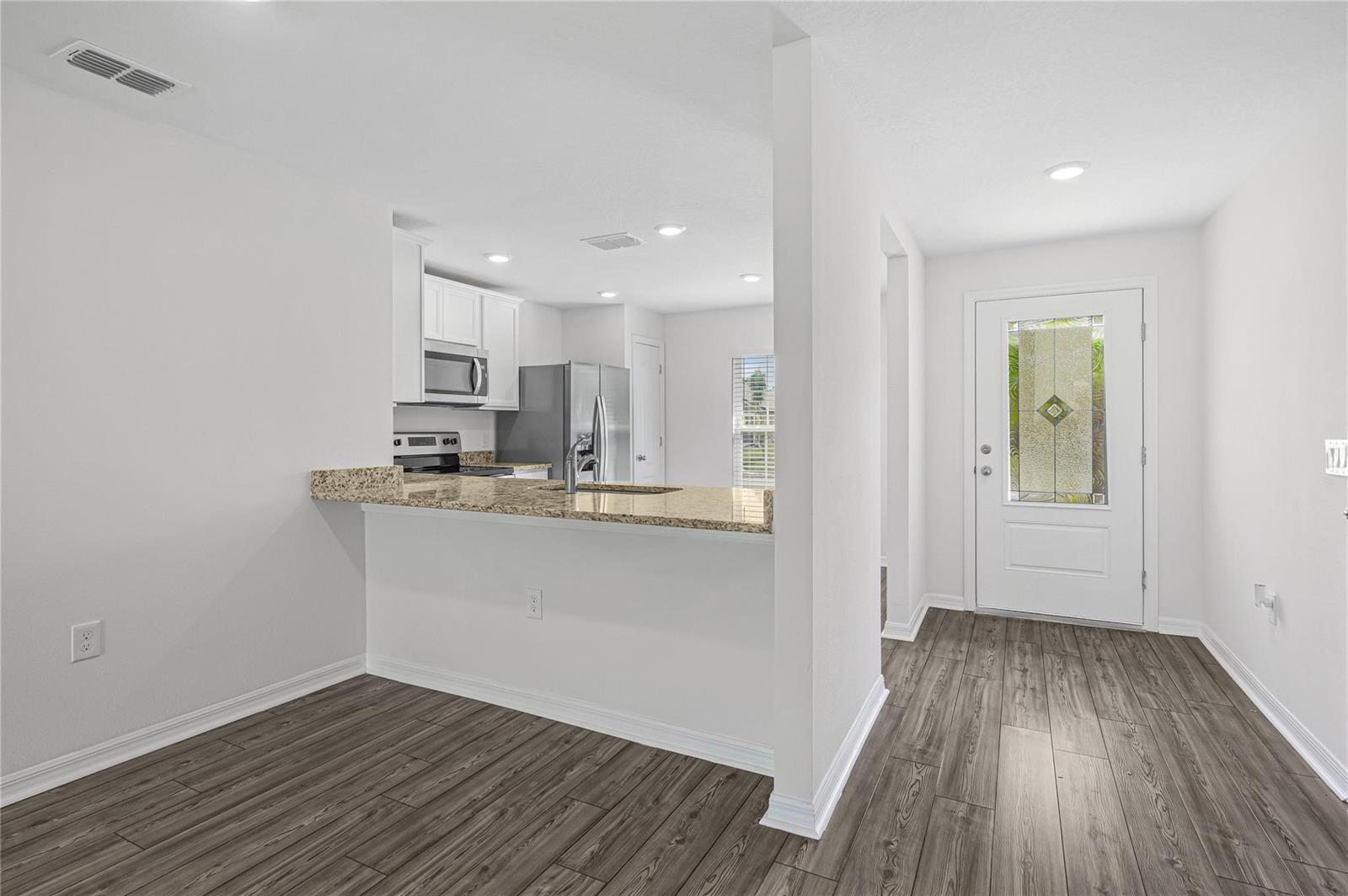 8175 104th Avenue, Vero Beach FL 32967 photo 4