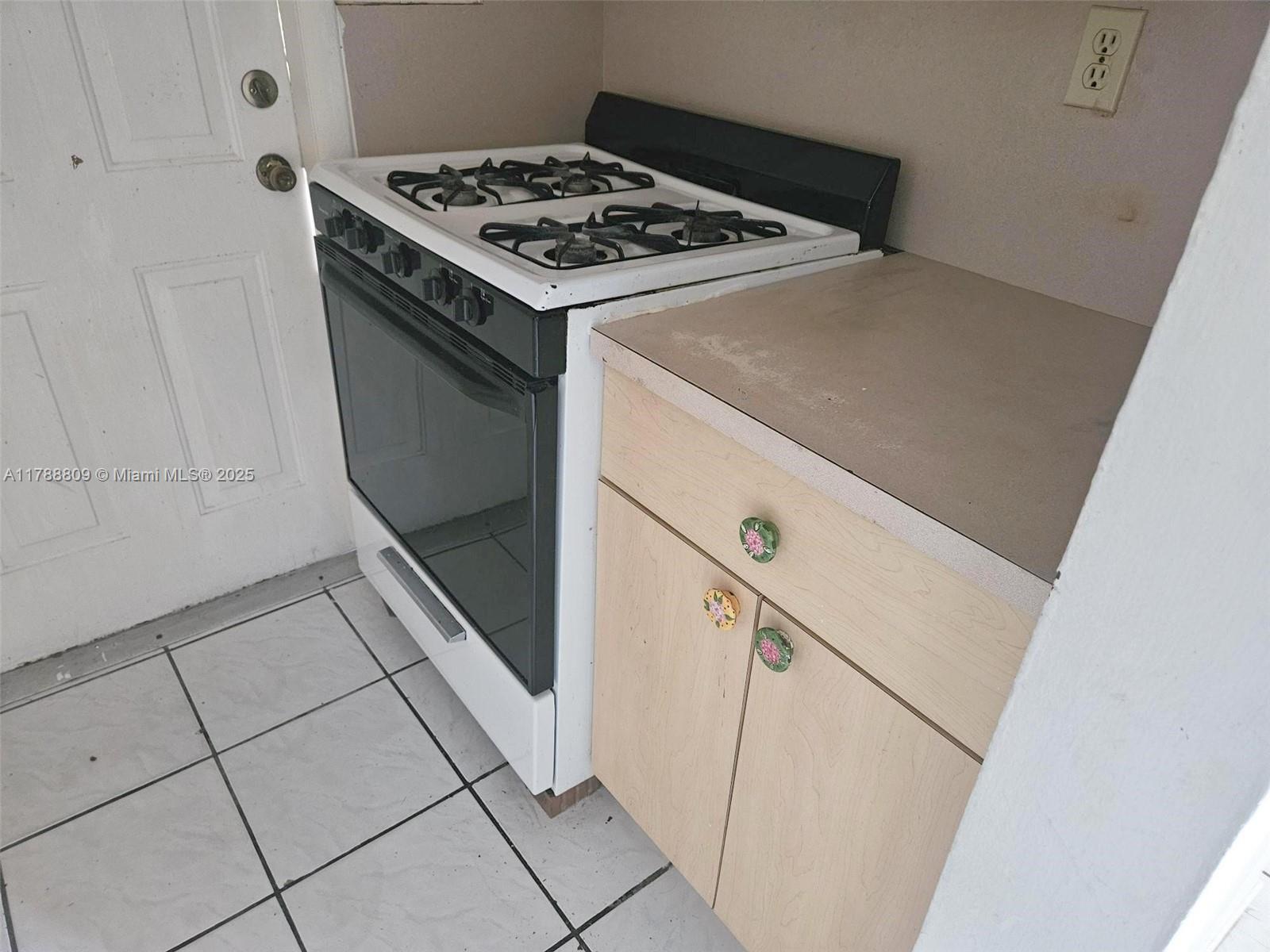2300 SW 3rd Ave # 12A, Miami FL 33129 photo 5
