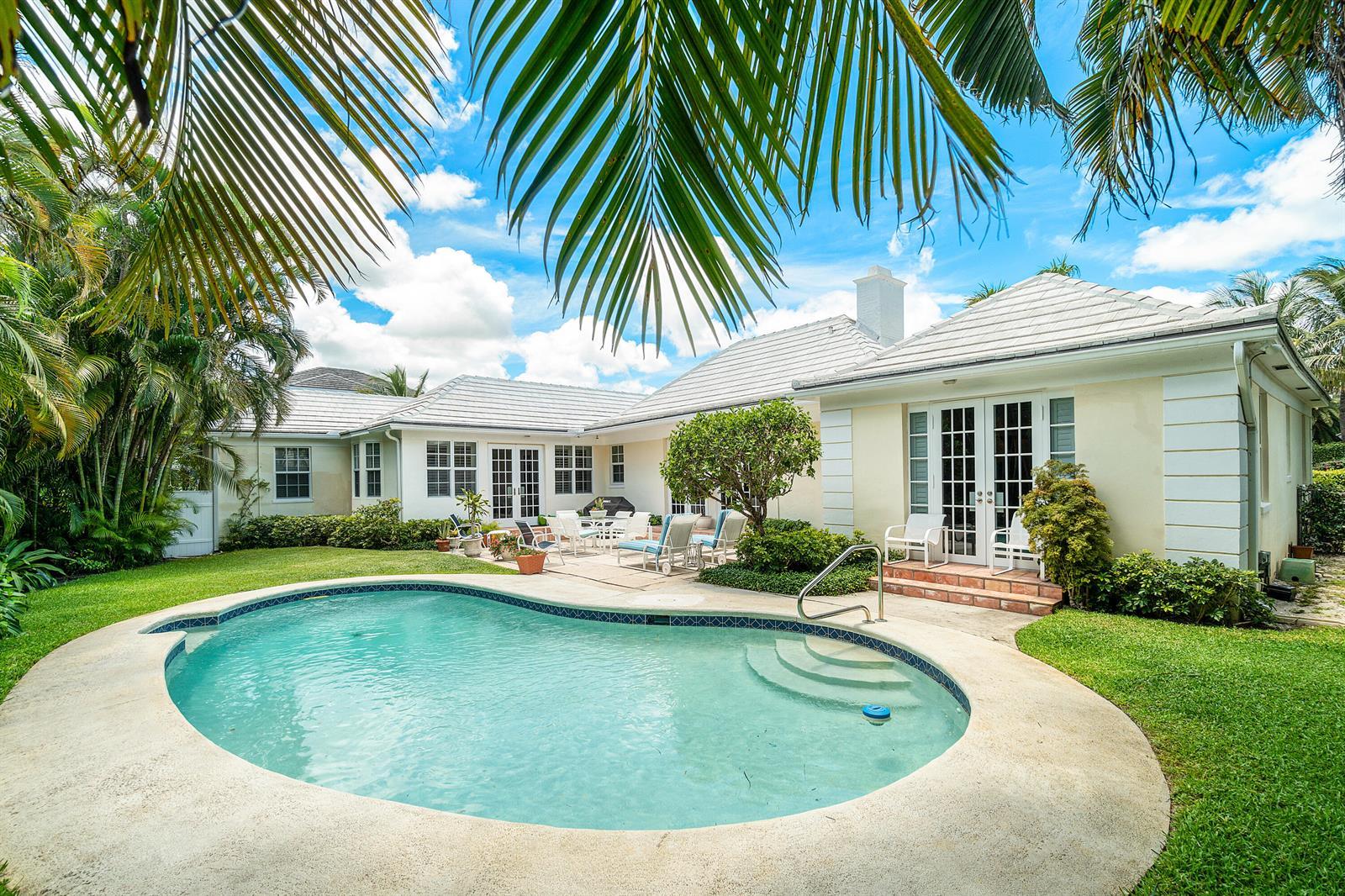 230 Plantation Road, Palm Beach FL 33480 photo 3