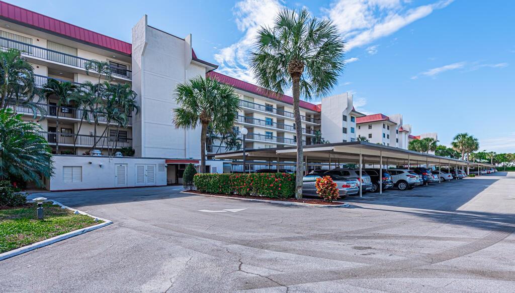 7020 Half Moon Circle # 210, Hypoluxo FL 33462 photo 5