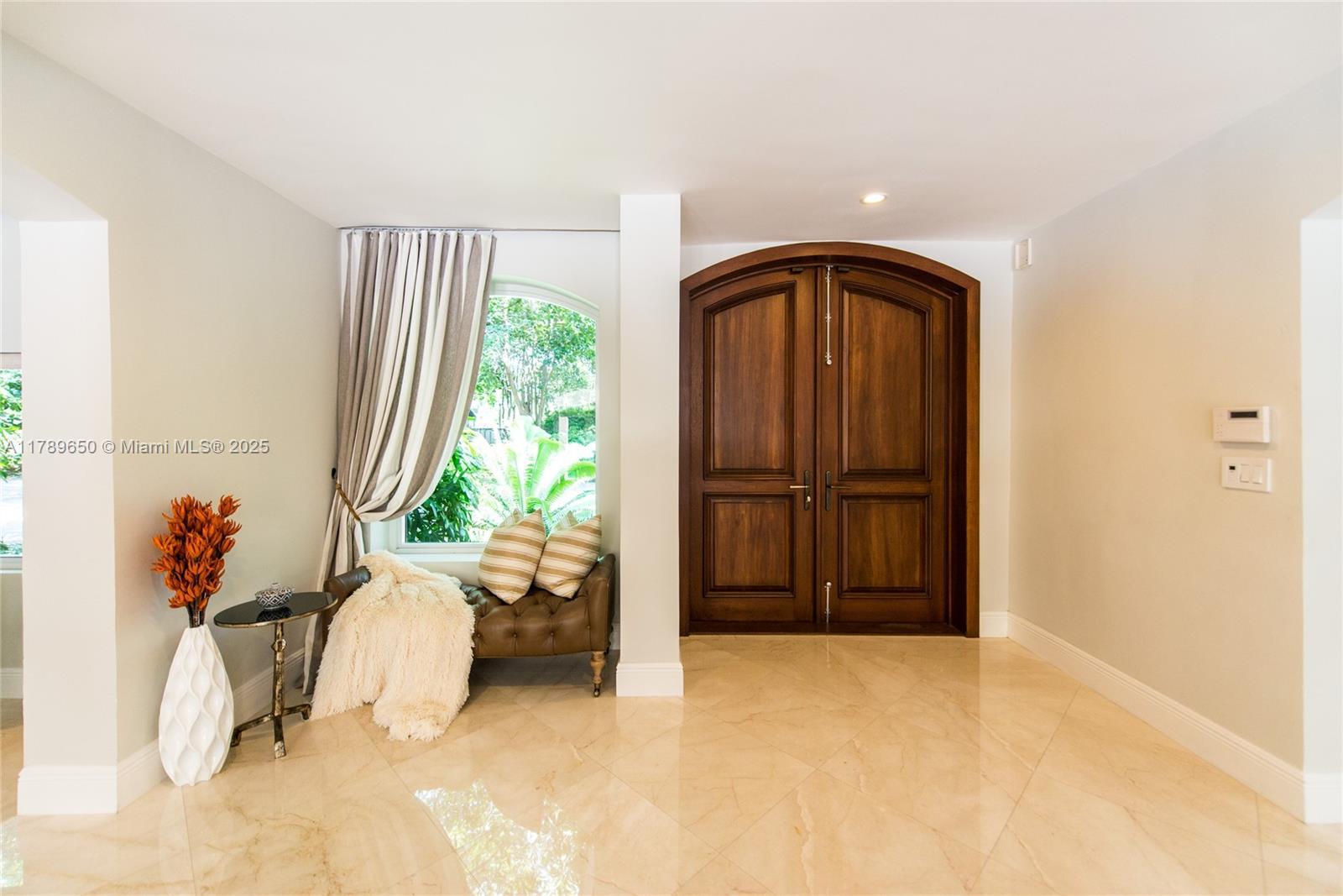 3500 Munroe Dr, Coconut Grove FL 33133 photo 4