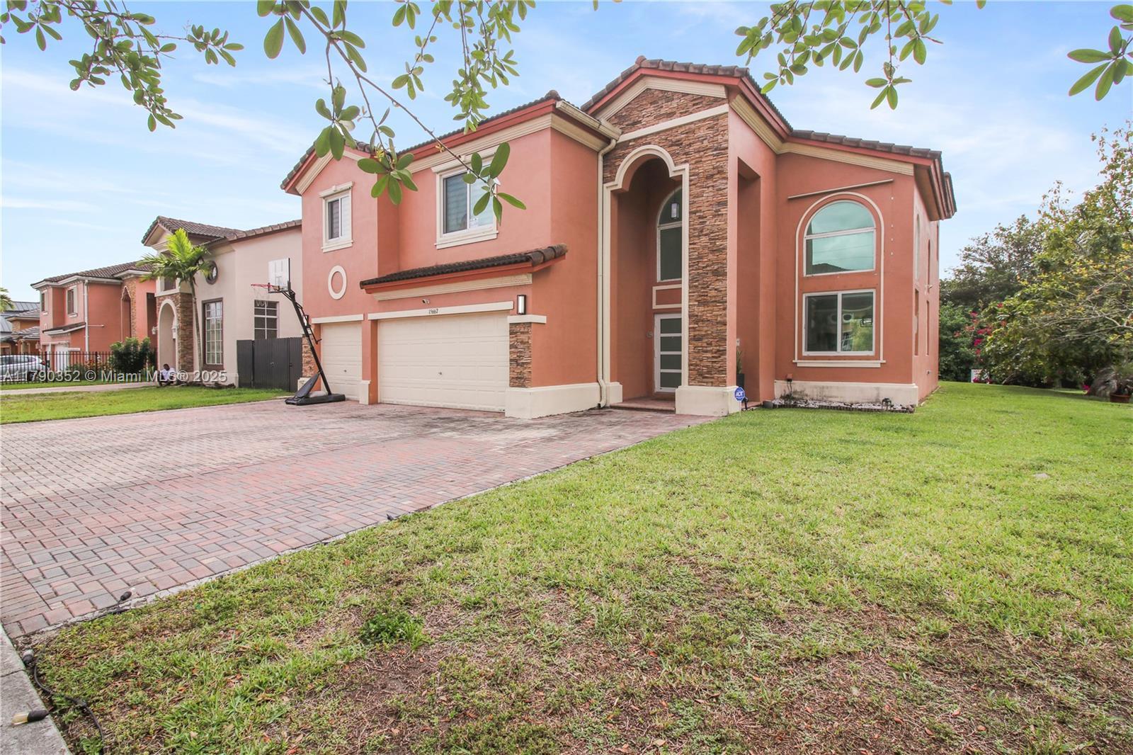 15662 SW 8th Ln, Miami FL 33194 photo 5
