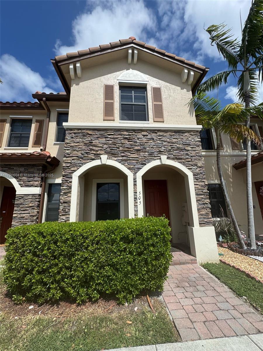 Homestead, FL 33033