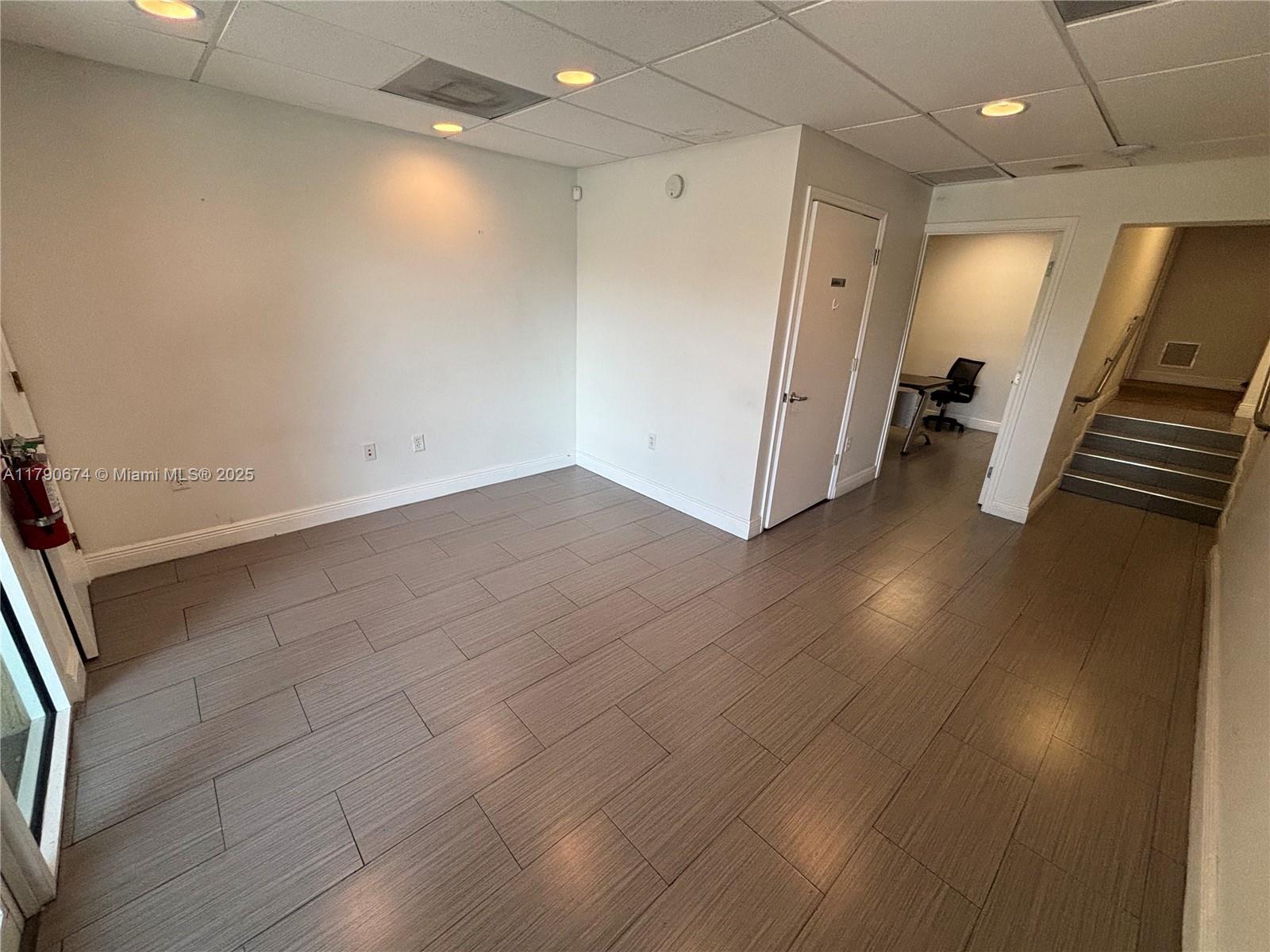 8221 NW 30th Ter, Doral FL 33122 photo 5