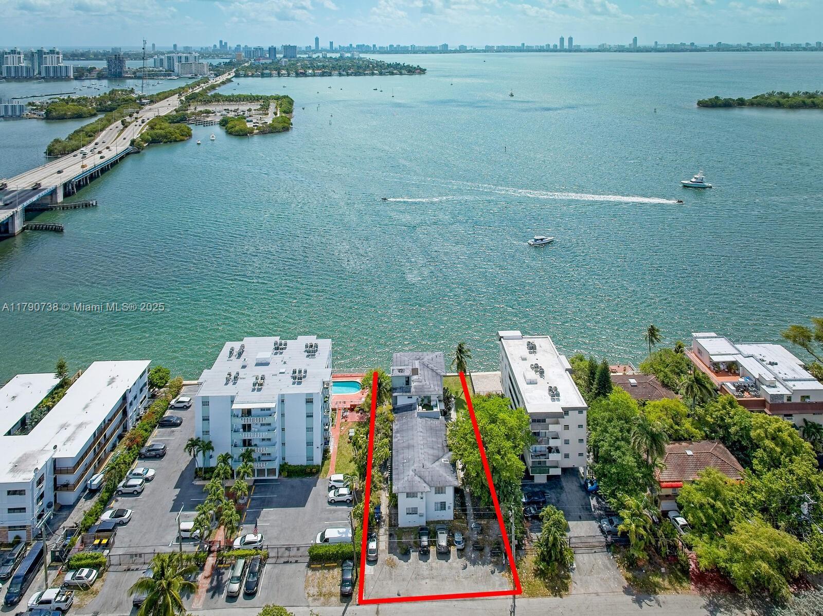 7805 NE Bayshore Ct, Miami FL 33138 photo 2