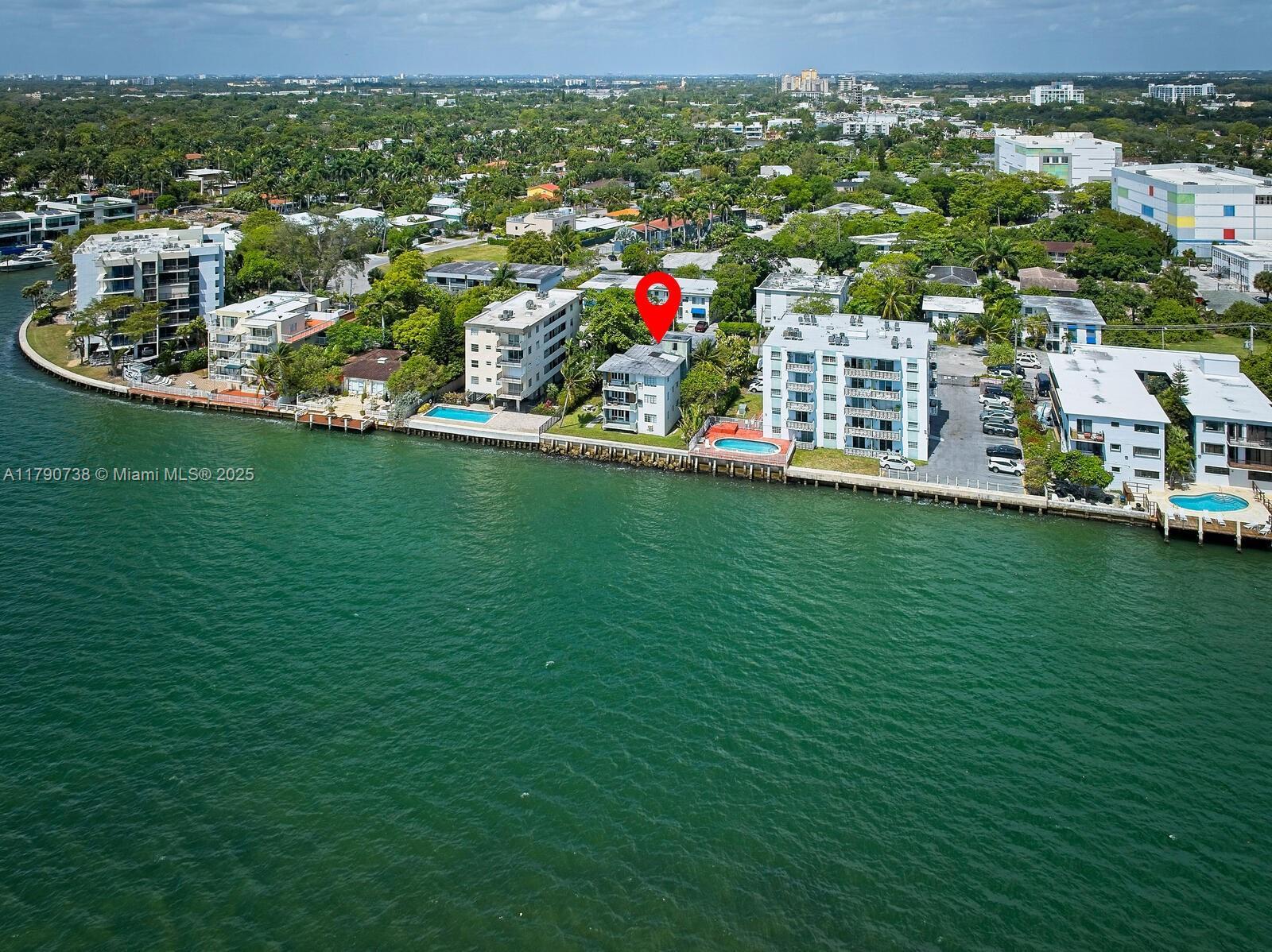 7805 NE Bayshore Ct, Miami FL 33138 photo 3