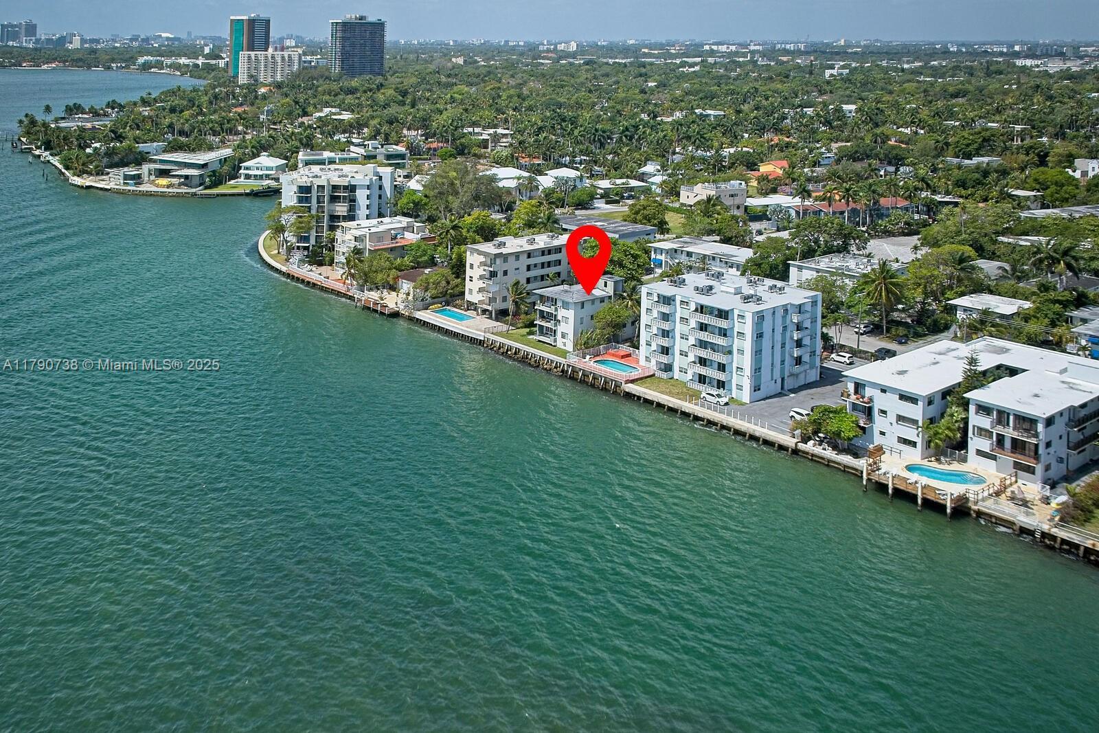 7805 NE Bayshore Ct, Miami FL 33138 photo 5