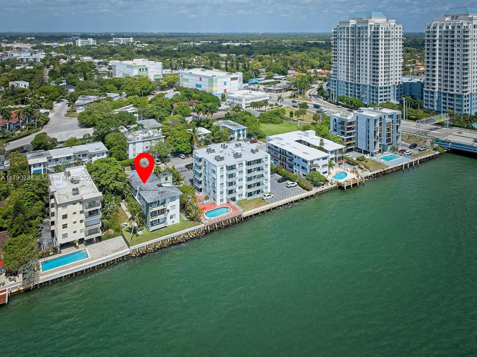7805 NE Bayshore Ct, Miami FL 33138 photo 4