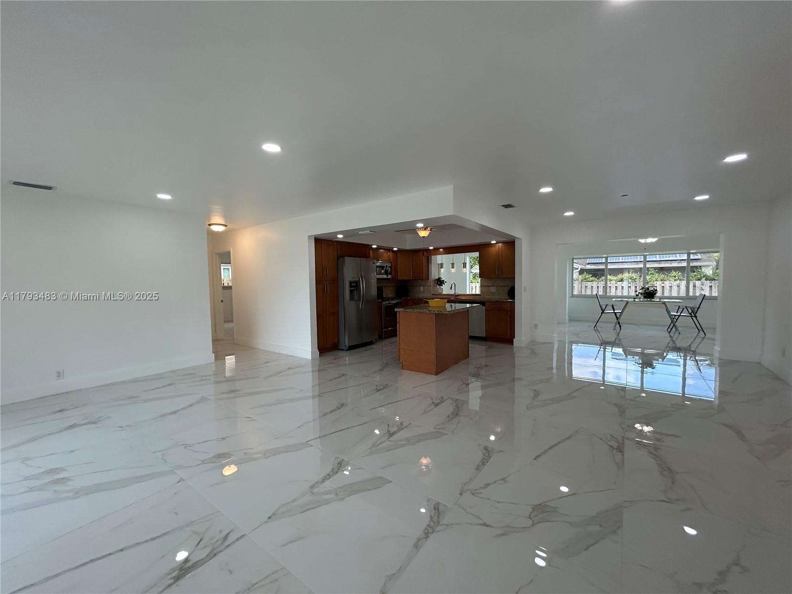 11751 SW 52nd Ct, Cooper City FL 33330 photo 4
