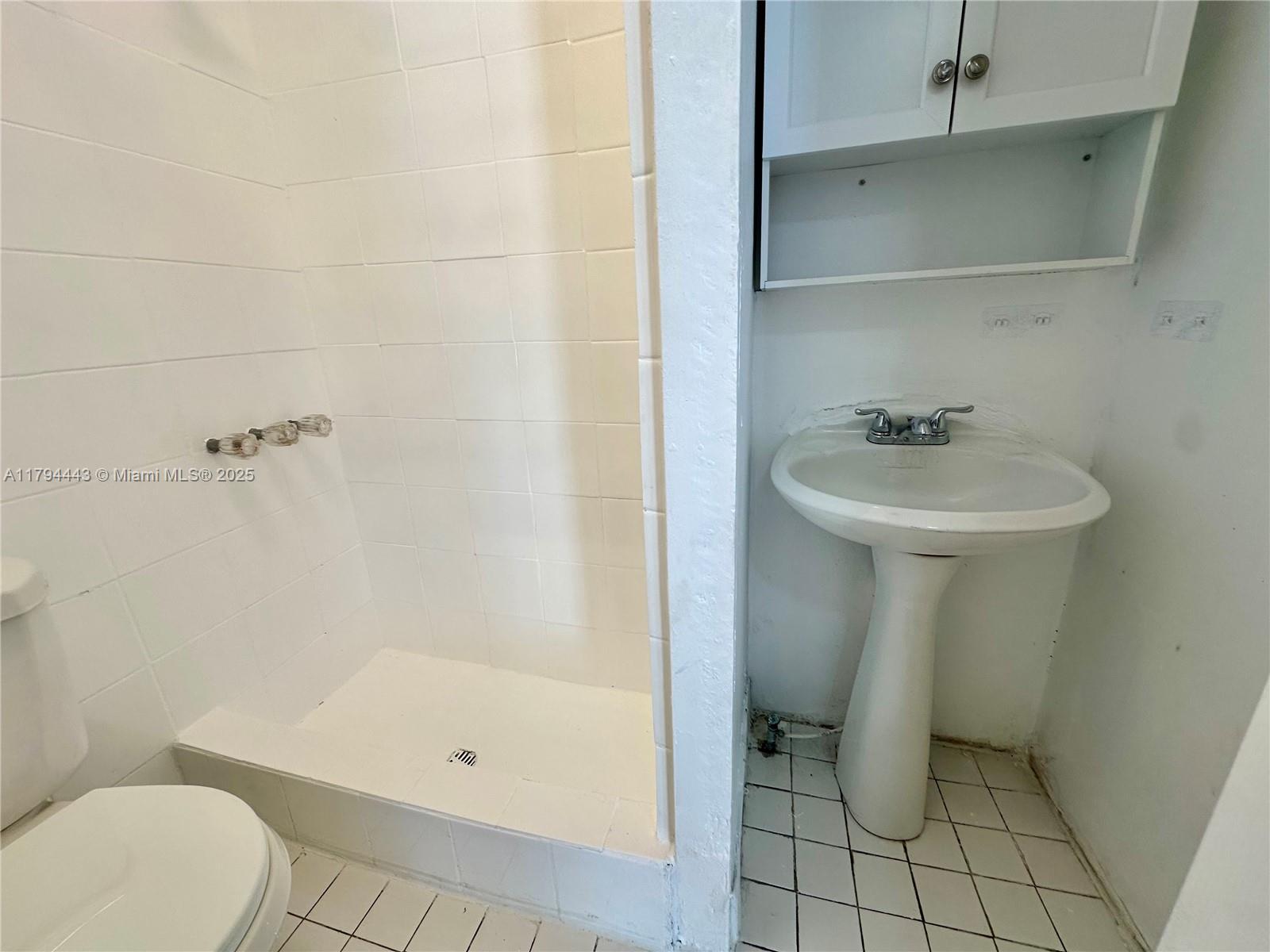 1767 NW 5th St # 4, Miami FL 33125 photo 3