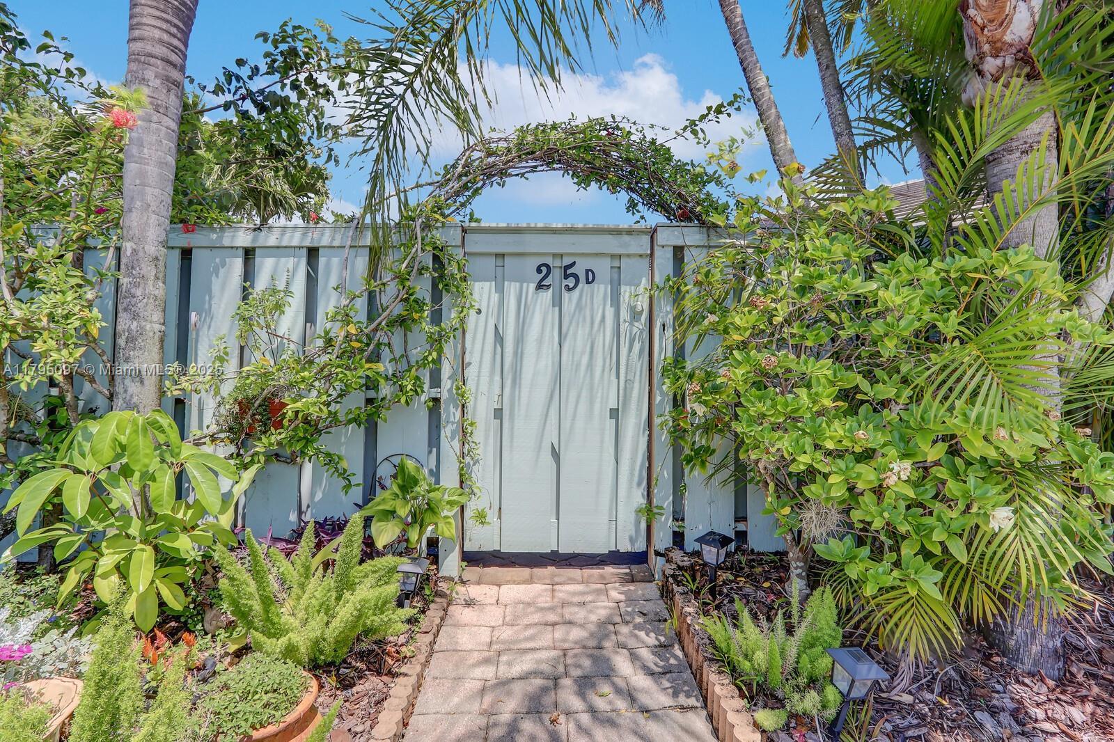 1127 E Seminole Ave # 25D, Jupiter FL 33477 photo 3