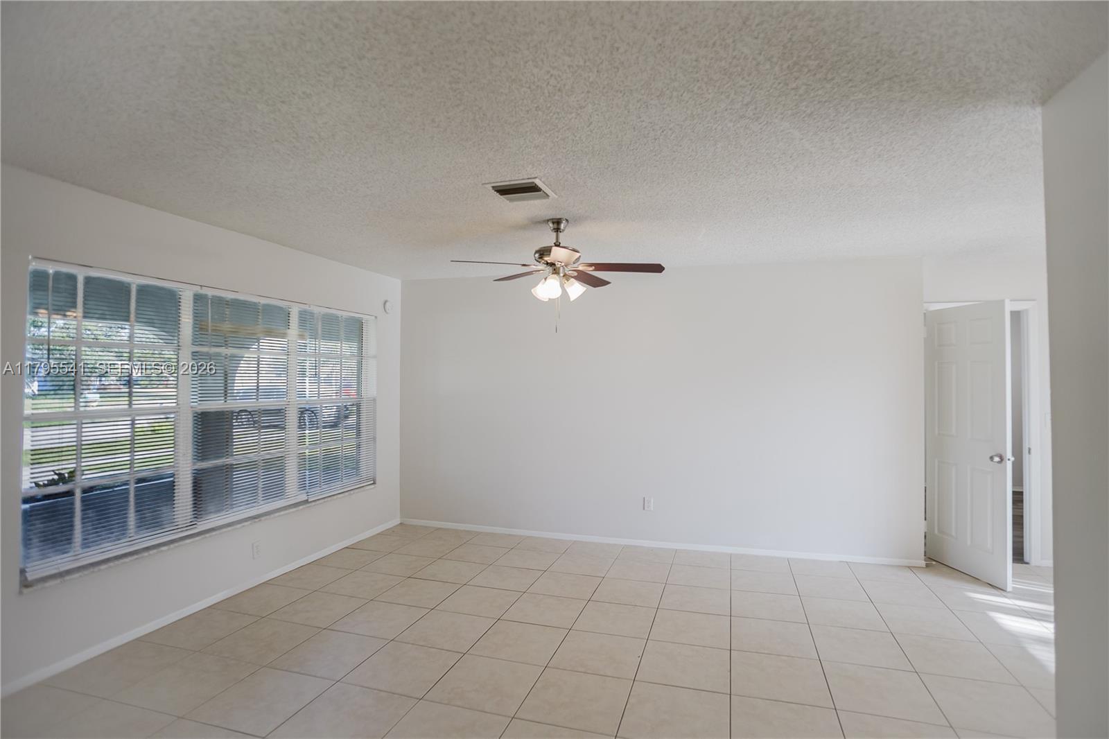 323 NE Midfield Ln, Port St. Lucie FL 34983 photo 5