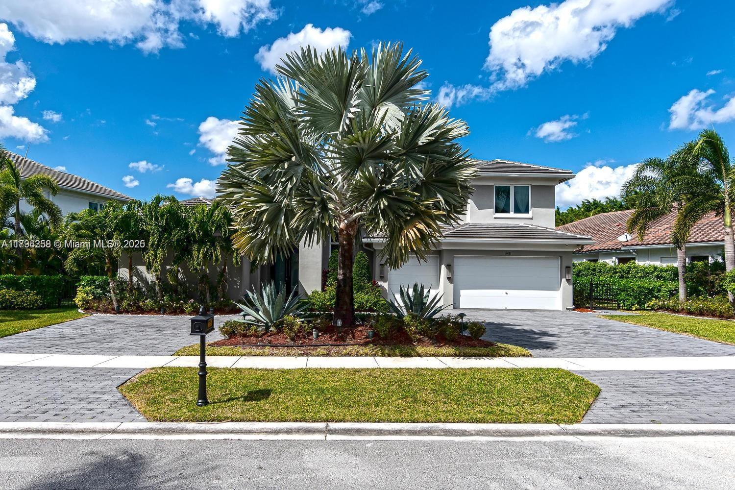 10181 Key Plum St, Plantation FL 33324