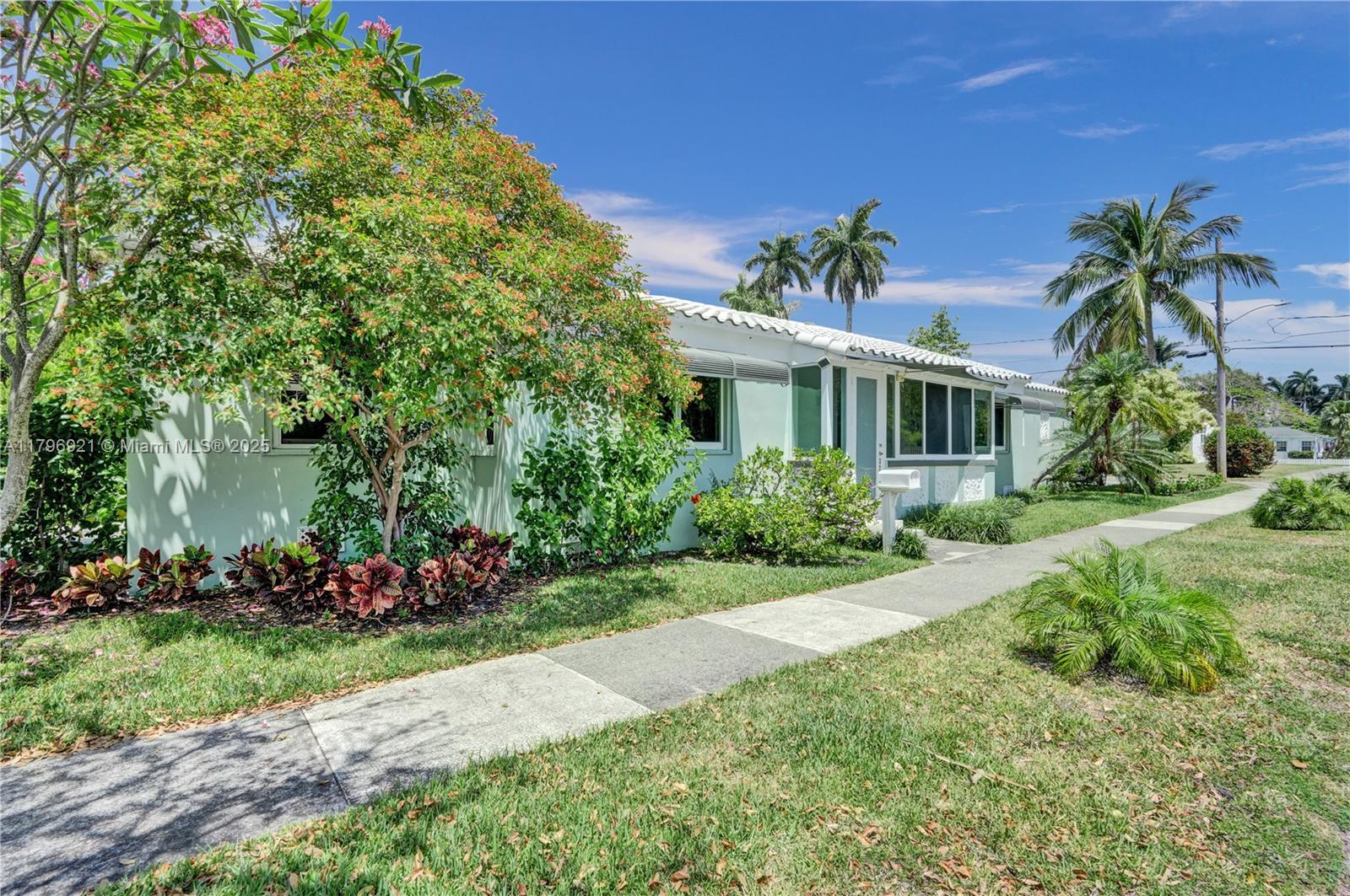 326 S 14th Ave, Hollywood FL 33020 photo 2