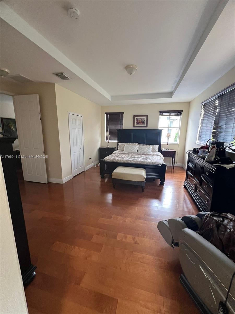 7946 SW 164th Pl, Miami FL 33193 photo 2