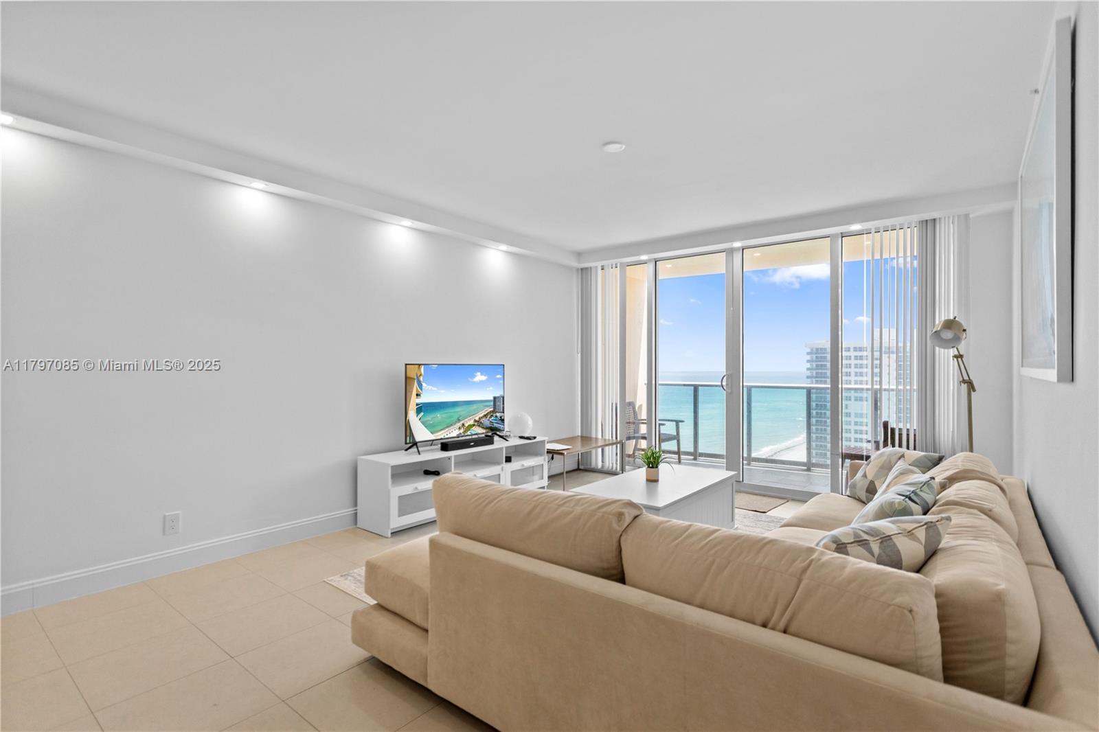 2501 S Ocean Dr # 1614, Hollywood FL 33019 photo 4
