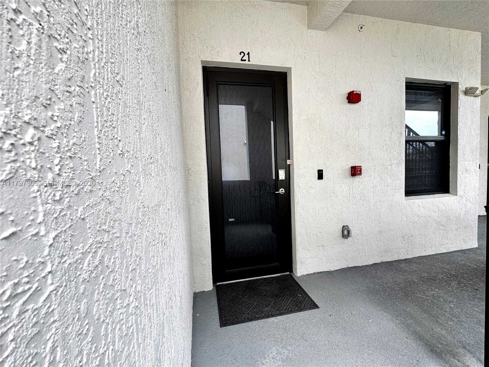 8175 NW 104th Ave # 21, Doral FL 33178 photo 4