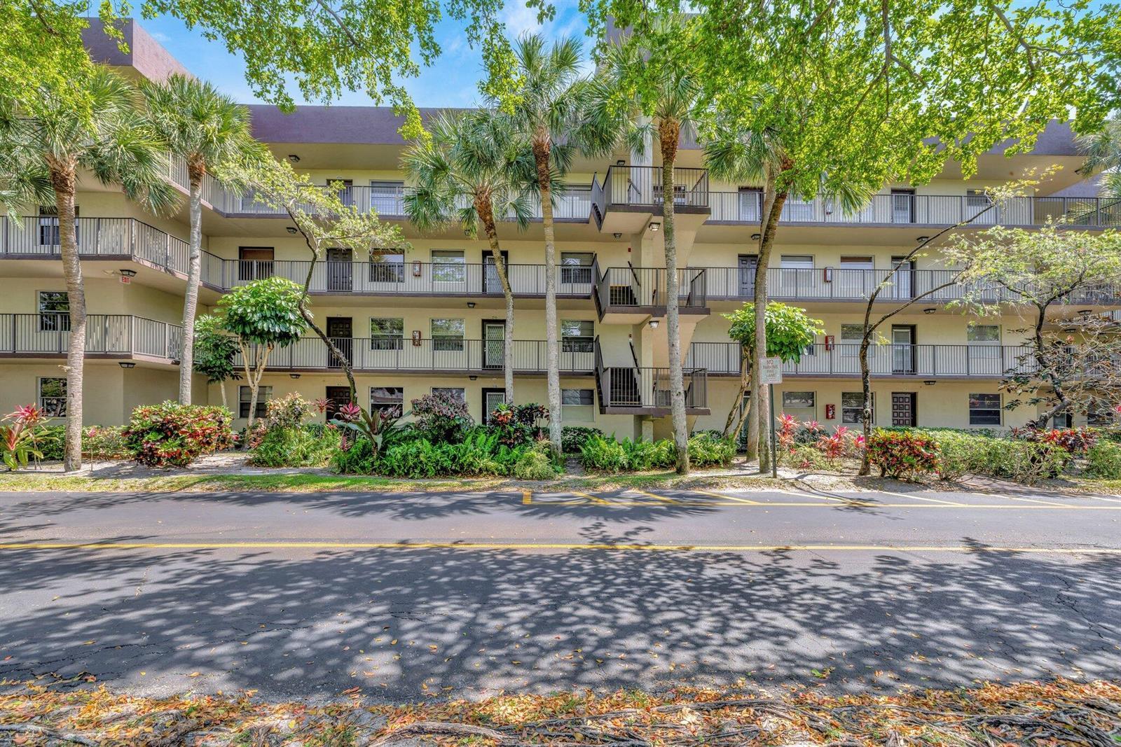 3301 NW 47th Terrace # 410, Lauderdale Lakes FL 33319 photo 2