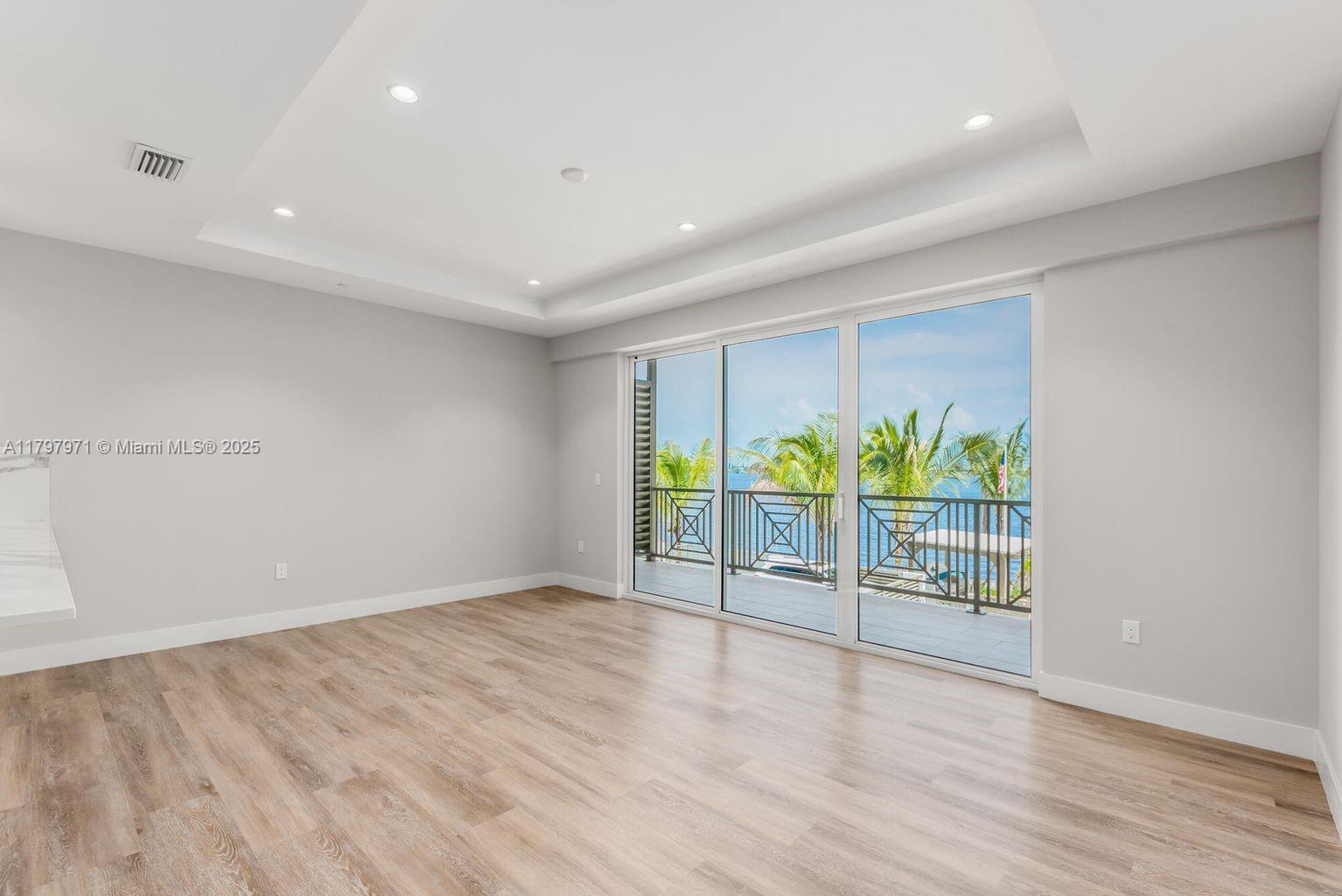 41 SW Seminole St # 403, Stuart FL 34994 photo 3