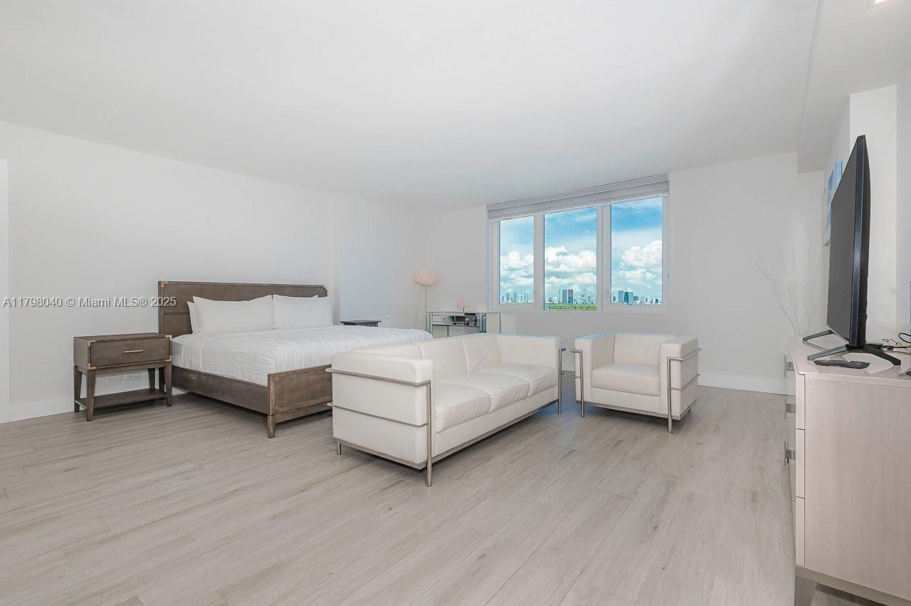 2301 Collins Ave # 1531, Miami Beach FL 33139 photo 4