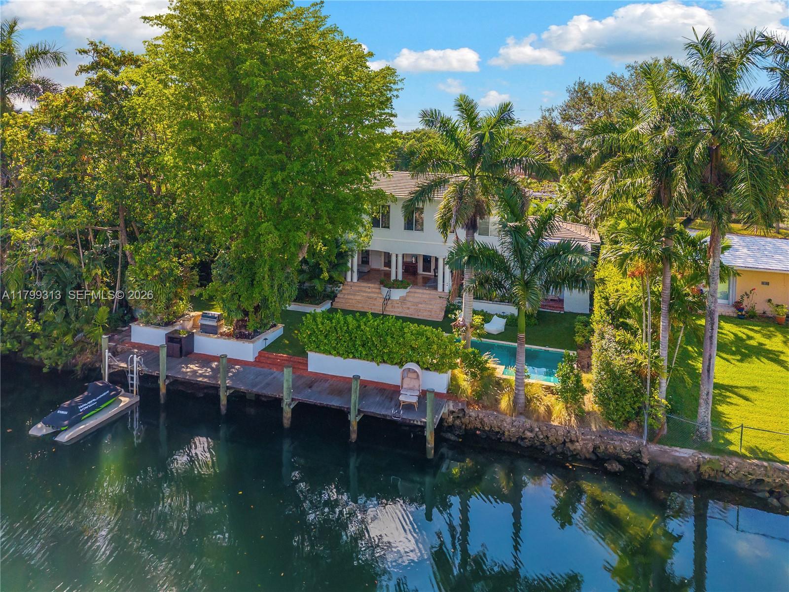 725 Vilabella Ave, Coral Gables FL 33146 photo 3