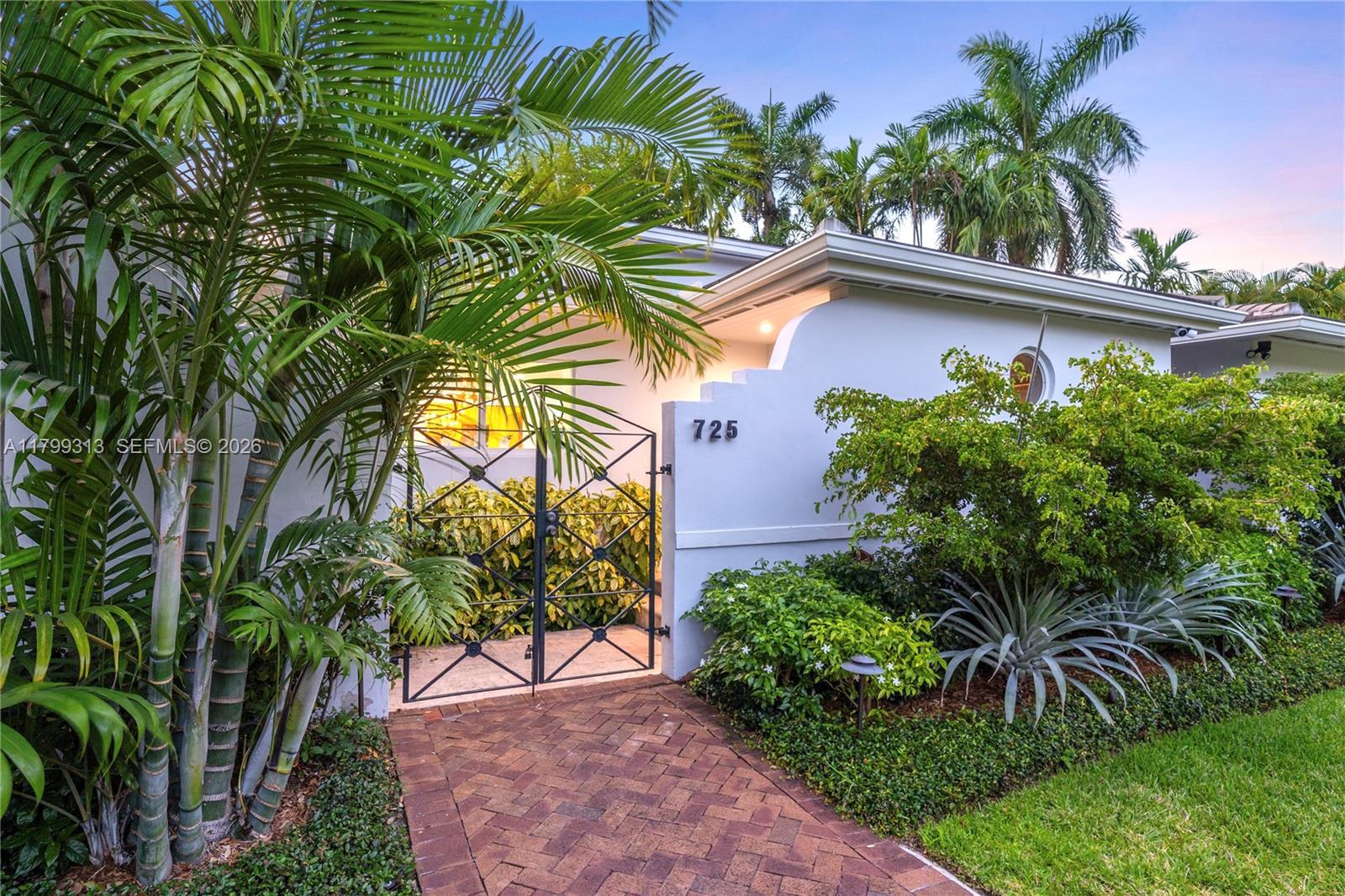 725 Vilabella Ave, Coral Gables FL 33146 photo 5