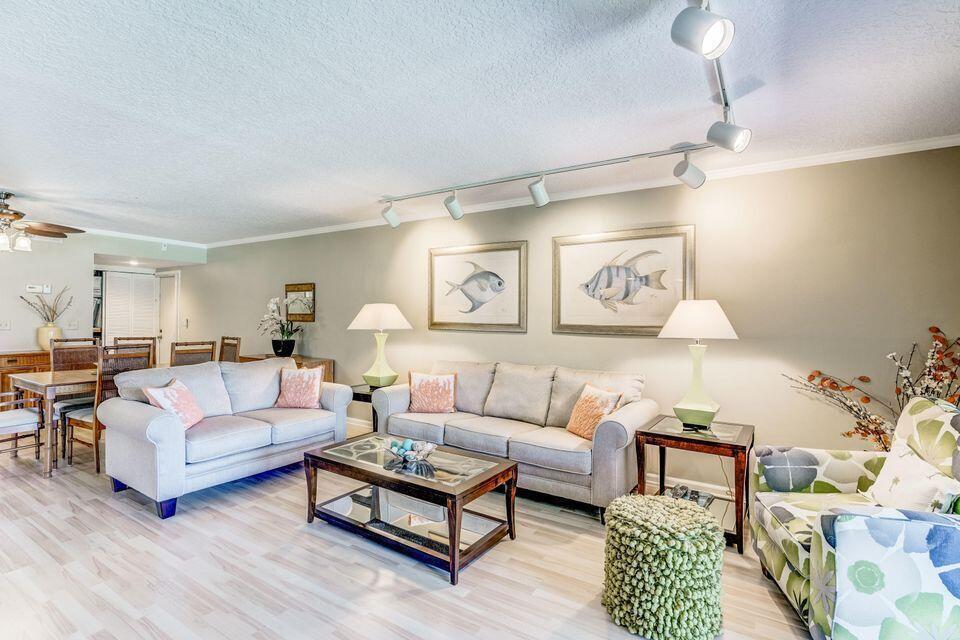 1160 Sugar Sands Boulevard, Singer Island FL 33404 photo 3