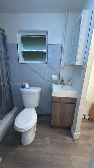 210 SW 30th Ave, Miami FL 33135 photo 4