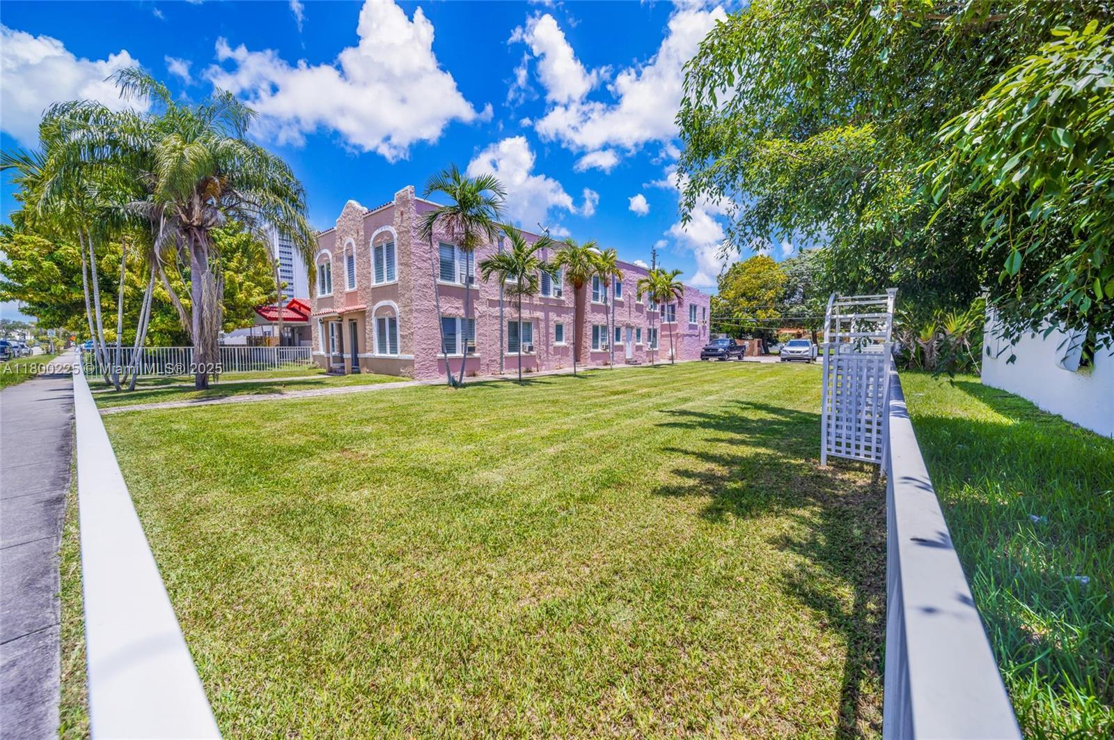 1621 Van Buren St # 11, Hollywood FL 33020 photo 4