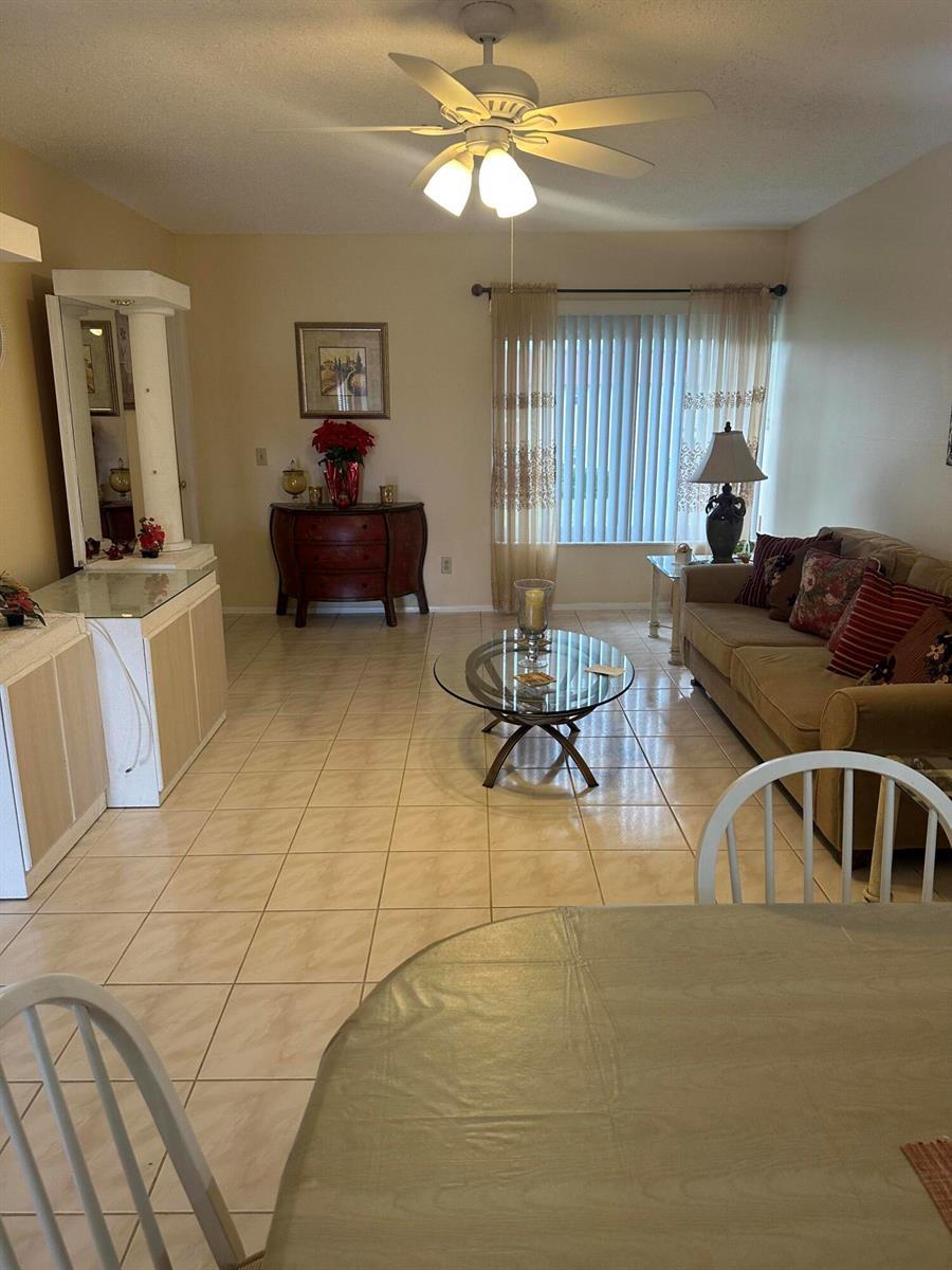 12021 W Greenway Drive # 206, Royal Palm Beach FL 33411