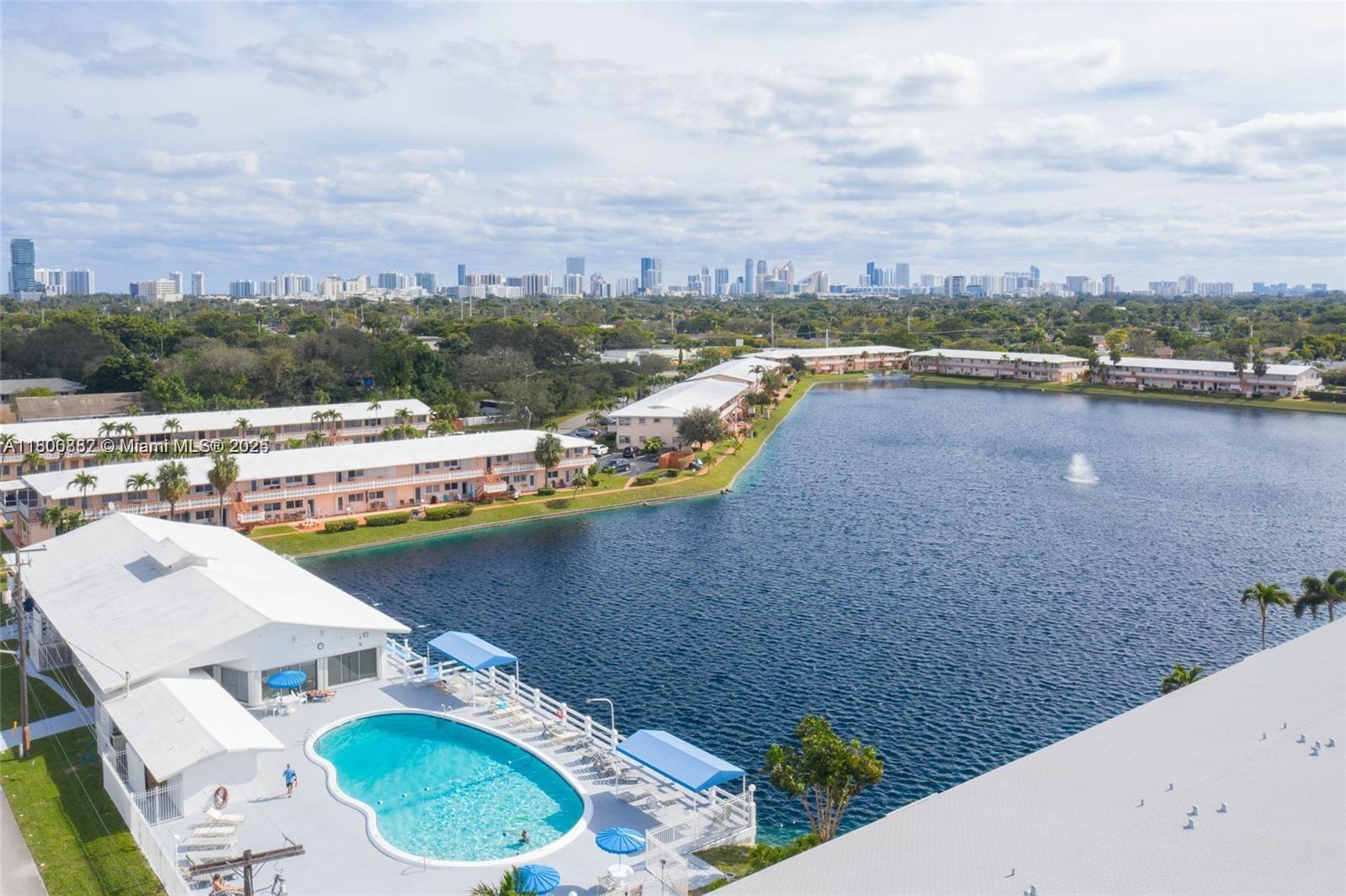 725 SW 11th Ave # 17F, Hallandale Beach FL 33009 photo 4