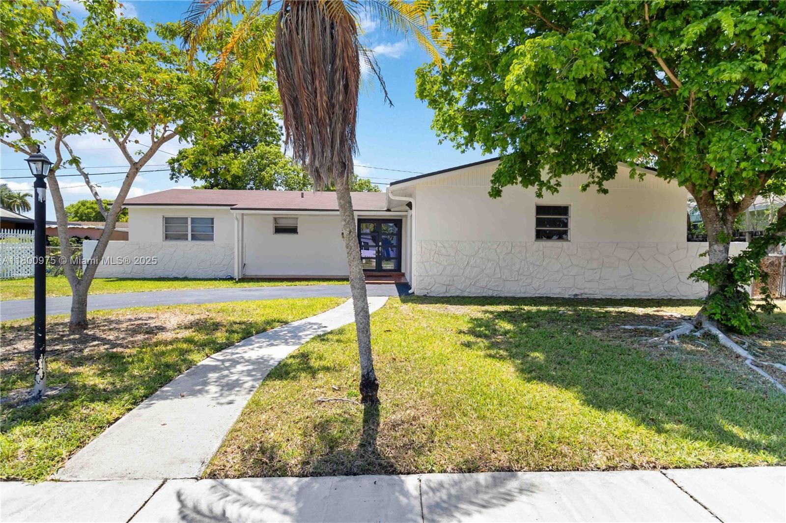 20310 SW 116th Ave, Miami FL 33189