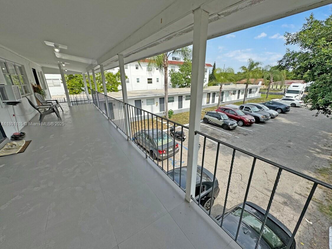 2414 Johnson St, Hollywood FL 33020 photo 5