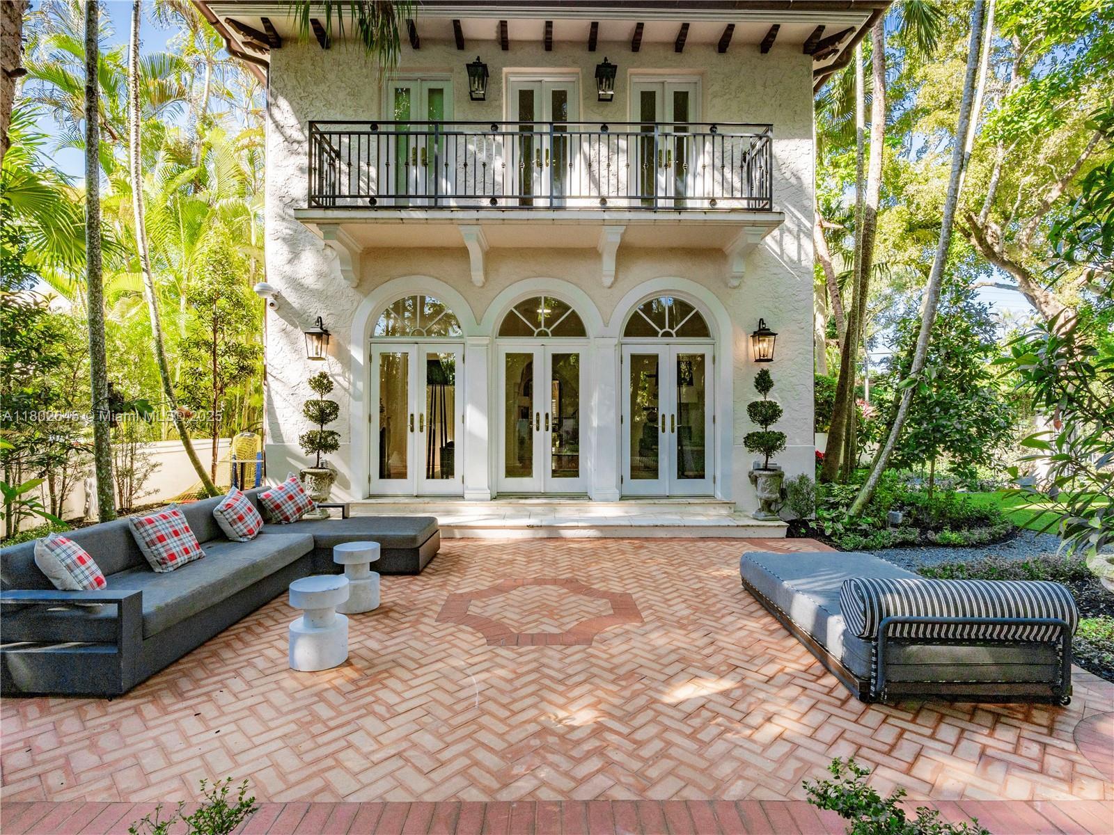 2700 Columbus Blvd # 2700, Coral Gables FL 33134 photo 3