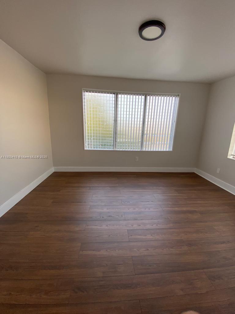 1554 SW 5th St, Miami FL 33135 photo 3