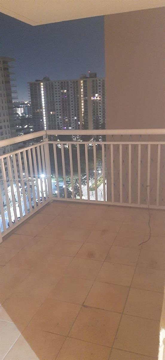 251 174th St # 1711, Sunny Isles Beach FL 33160 photo 2