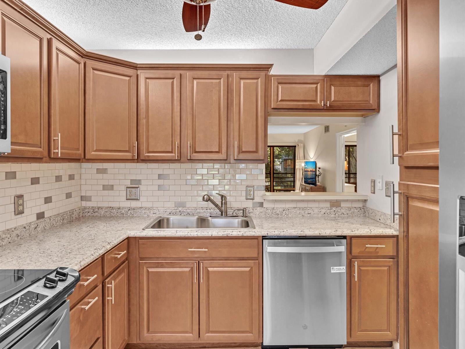 10143 Mangrove 203 Drive # 203, Boynton Beach FL 33437 photo 3