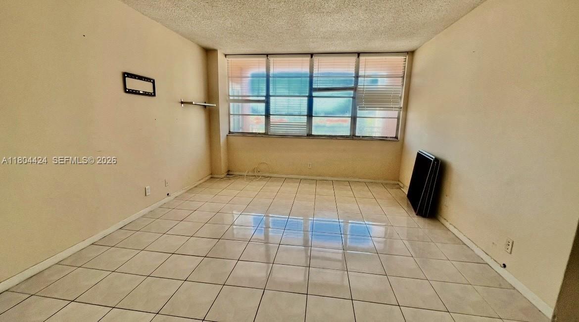 2025 NE 164th St # 506, North Miami Beach FL 33162 photo 5
